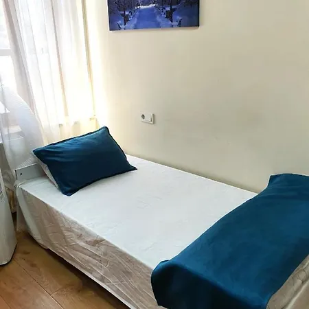 Ariya Yildiz Apart * איסטמבול